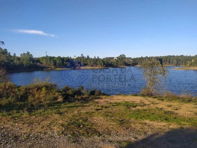 Moradia T1 para Venda em Casais e Alviobeira Foto 8