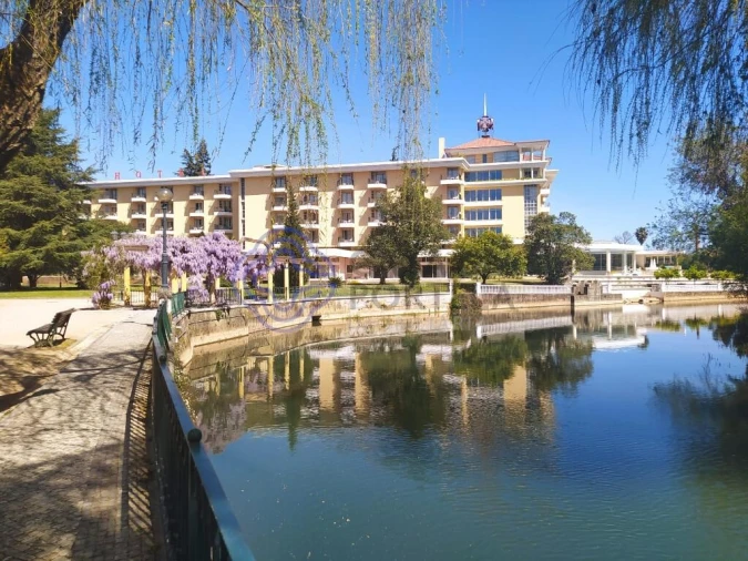 Moradia T1 para Venda em Casais e Alviobeira Foto 16