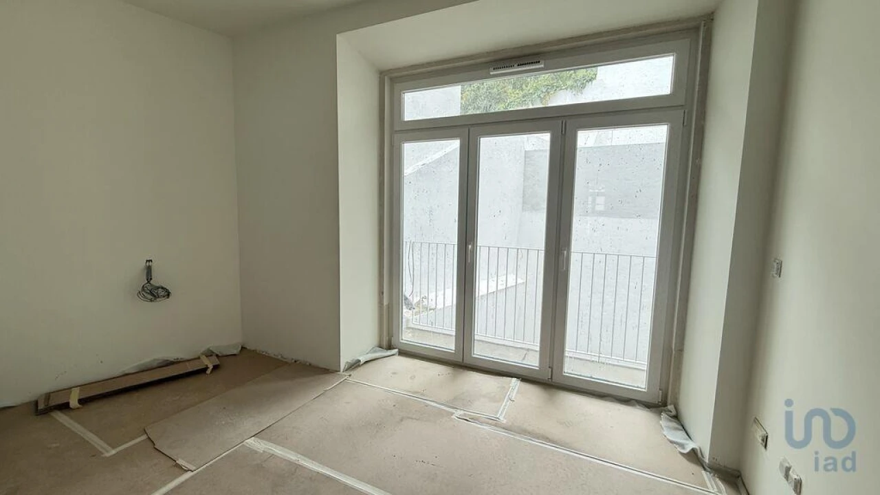 Apartamento T2 para Venda em Arroios Foto 9