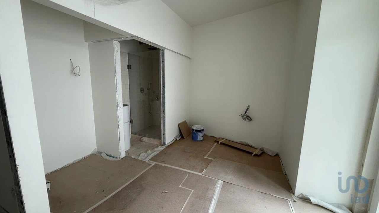 Apartamento T2 para Venda em Arroios Foto 8