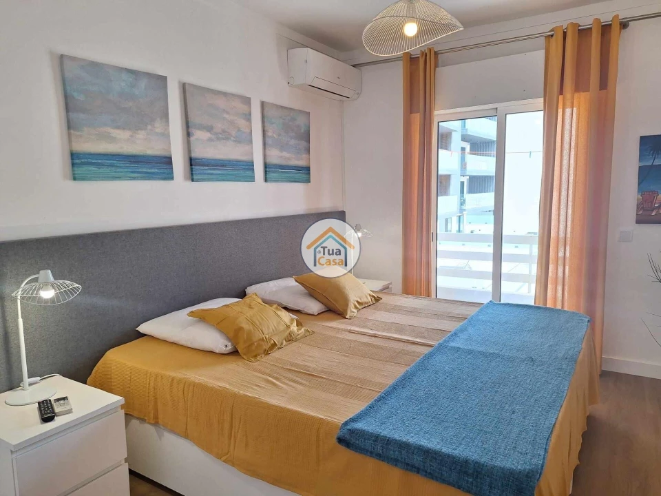 Apartamento T1 para Arrendamento em Quarteira Foto 11