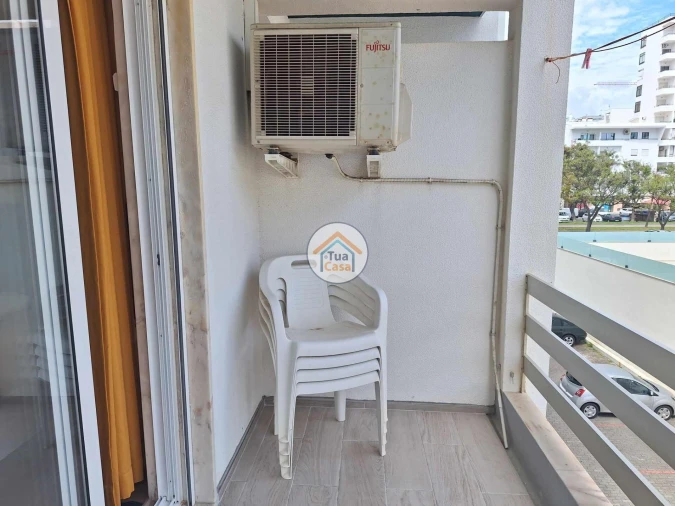 Apartamento T1 para Arrendamento em Quarteira Foto 8