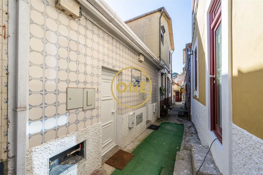 Moradia T1 para Venda em Santa Marinha e São Pedro da Afurada Foto 3