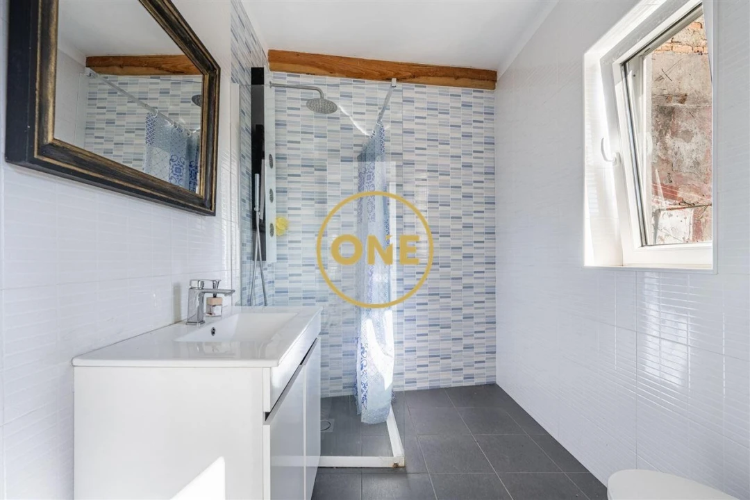 Moradia T1 para Venda em Santa Marinha e São Pedro da Afurada Foto 10