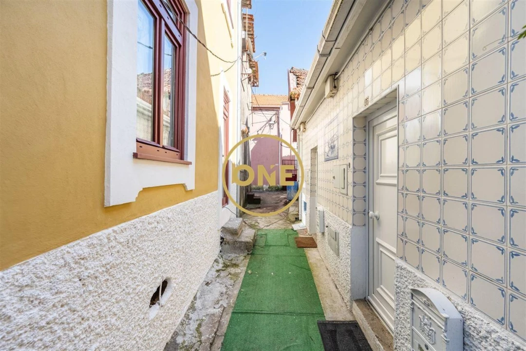 Moradia T1 para Venda em Santa Marinha e São Pedro da Afurada Foto 4