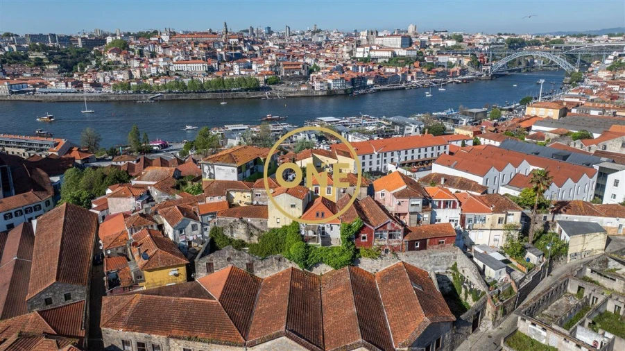 Moradia T1 para Venda em Santa Marinha e São Pedro da Afurada Foto 20