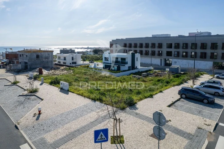 Terreno para Venda em Sines Foto 3