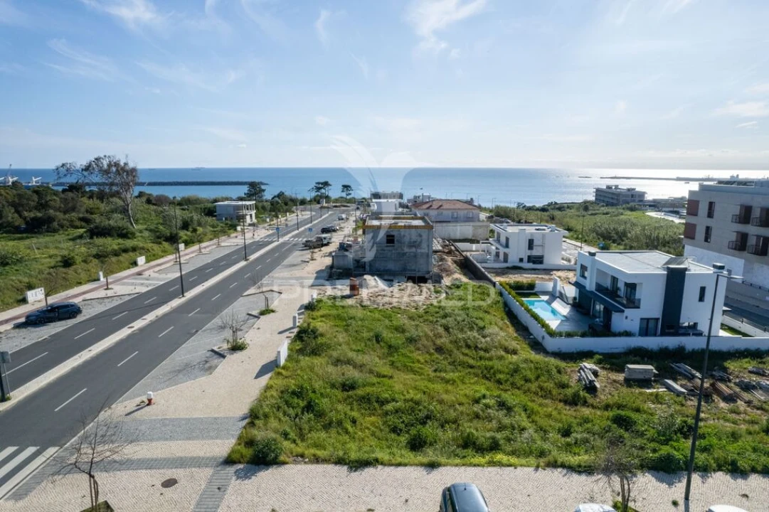 Terreno para Venda em Sines Foto 11