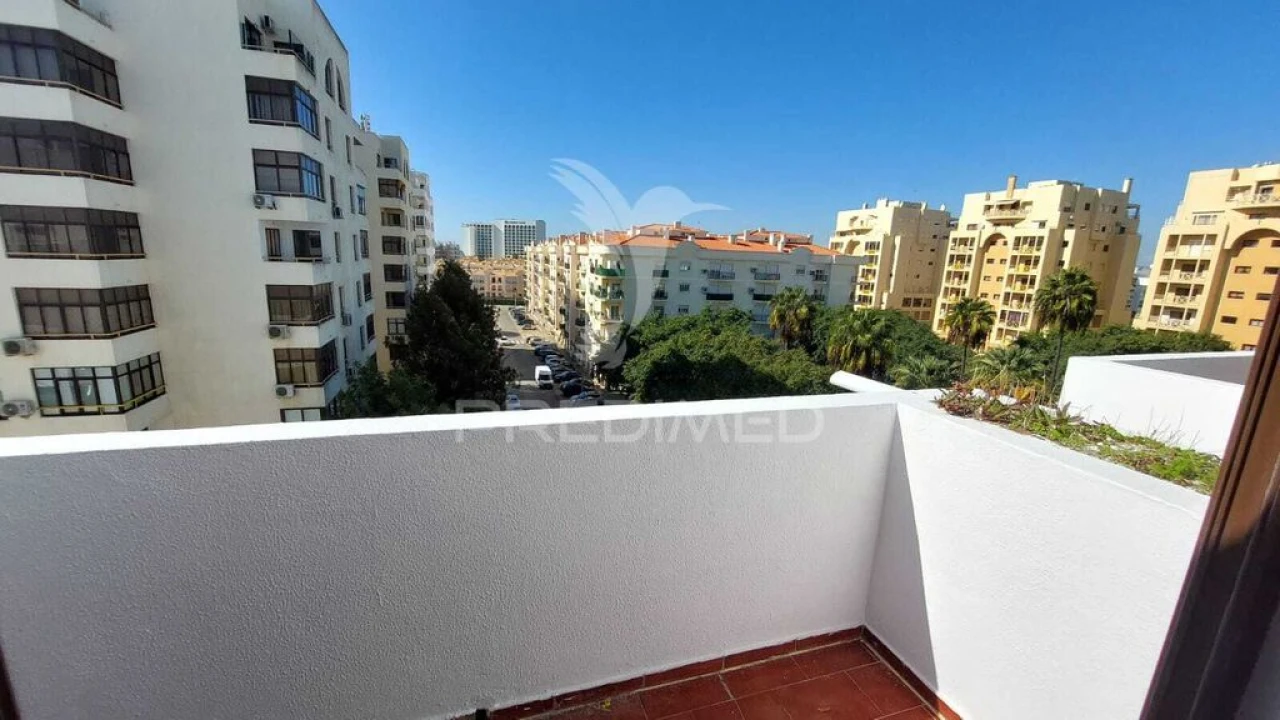 Apartamento T2 para Venda em Quarteira Foto 15