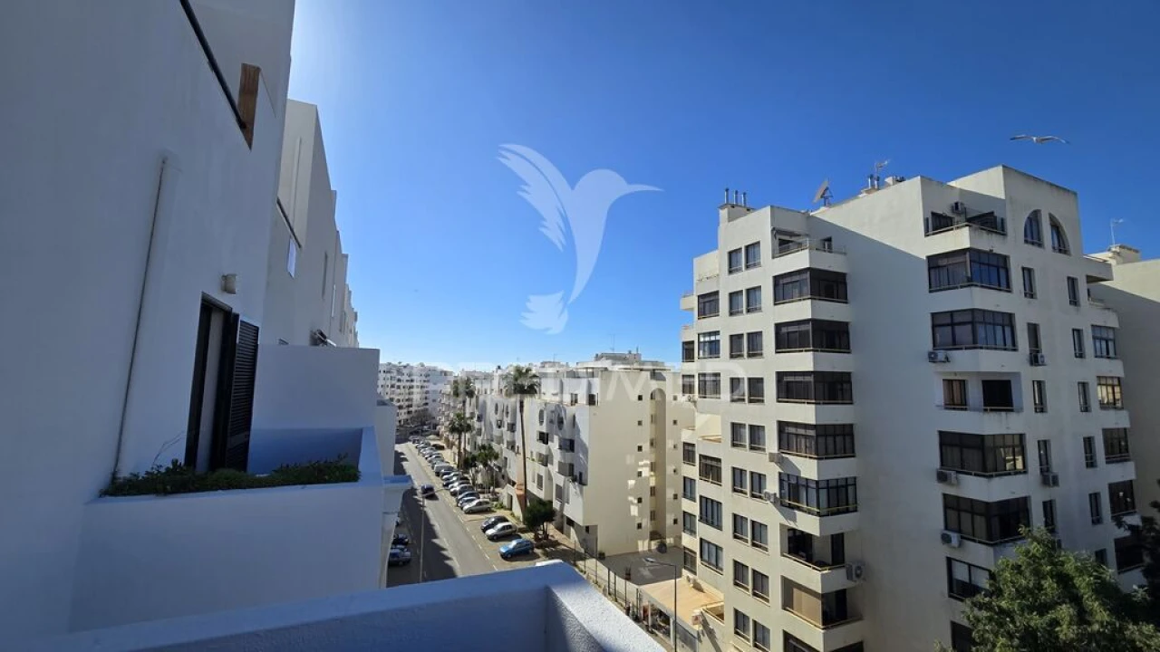 Apartamento T2 para Venda em Quarteira Foto 7