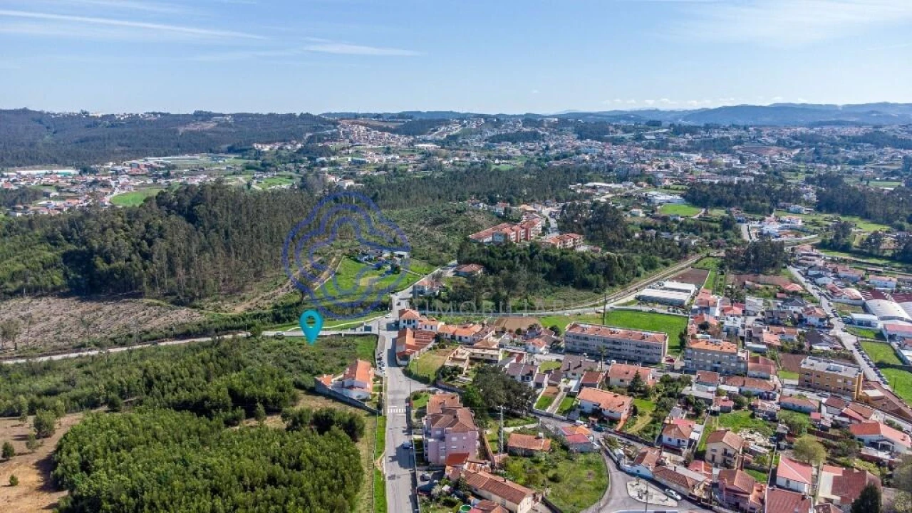 Terreno para Venda em Fornos Foto 11
