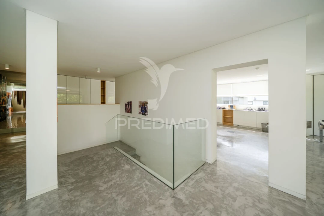 Armazém para Venda em Urgezes Foto 12