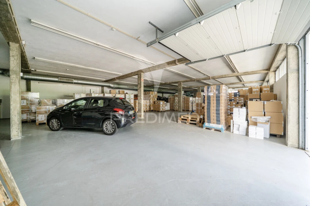 Armazém para Venda em Urgezes Foto 20