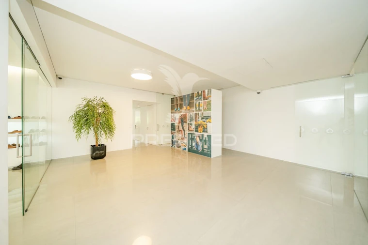 Armazém para Venda em Urgezes Foto 5