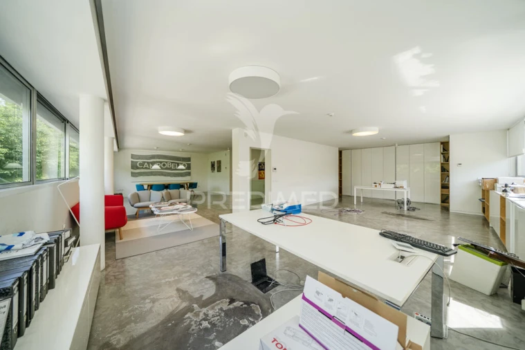 Armazém para Venda em Urgezes Foto 18