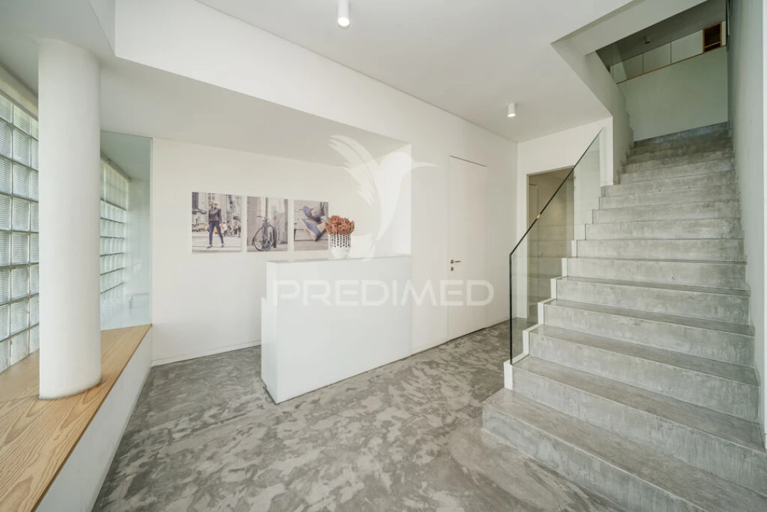 Armazém para Venda em Urgezes Foto 13