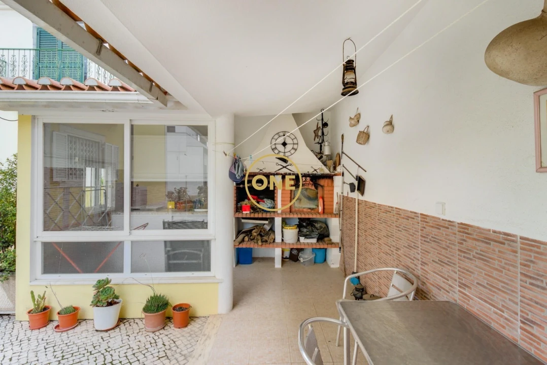 Moradia T4 para Venda em Ramada e Caneças Foto 52