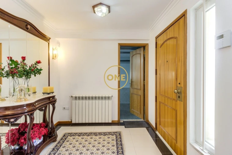 Moradia T4 para Venda em Ramada e Caneças Foto 41