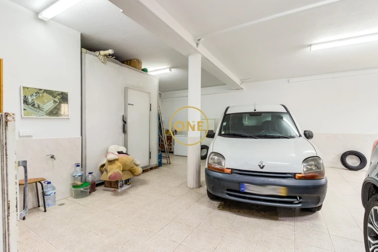 Moradia T4 para Venda em Ramada e Caneças Foto 42