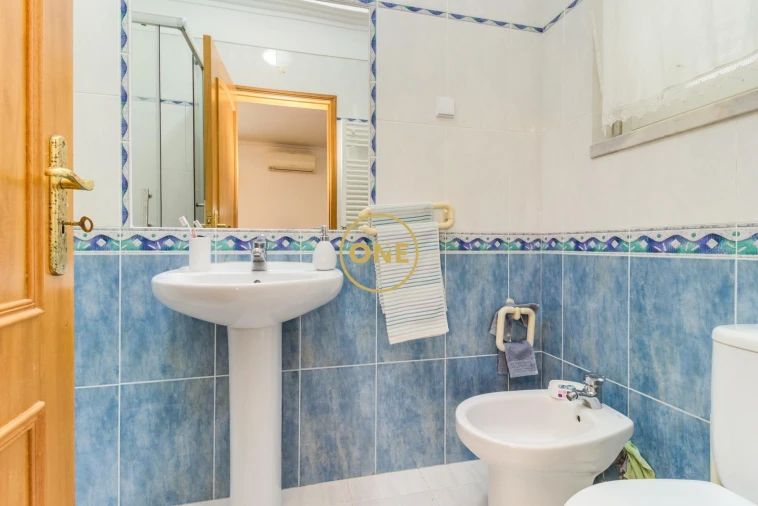 Moradia T4 para Venda em Ramada e Caneças Foto 20