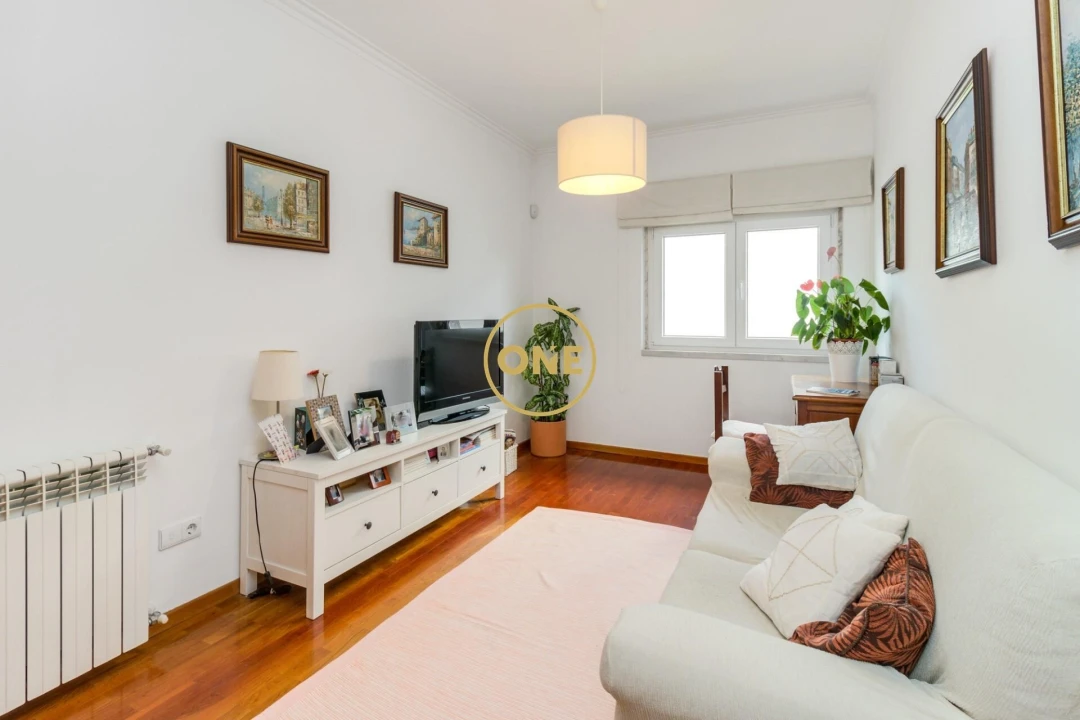 Moradia T4 para Venda em Ramada e Caneças Foto 32