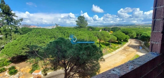 Apartamento T3 para Venda em Albufeira e Olhos de Água