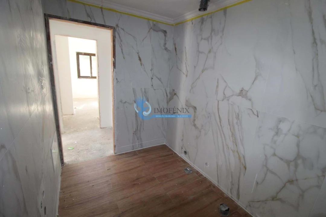 Apartamento T2 para Venda em Albufeira e Olhos de Água Foto 15