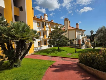 Apartamento T3 para Arrendamento em Agualva e Mira-Sintra