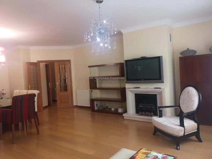 Apartamento T3 para Arrendamento em Agualva e Mira-Sintra Foto 4