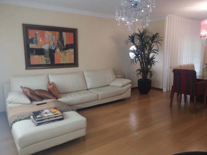 Apartamento T3 para Arrendamento em Agualva e Mira-Sintra Foto 7