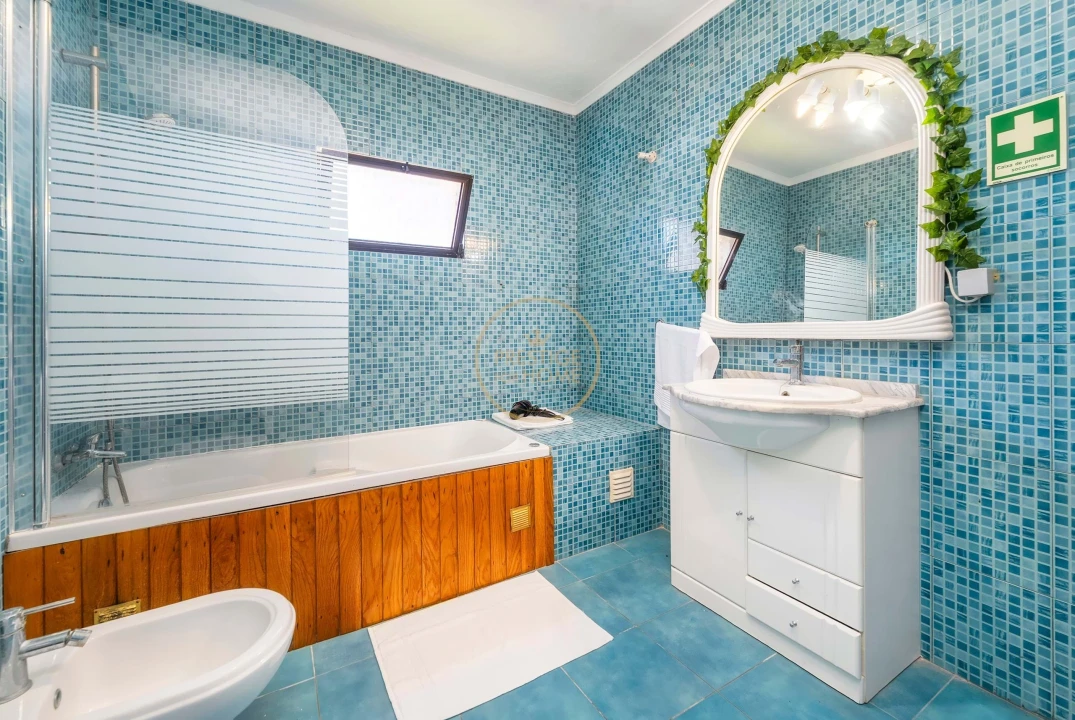 Moradia T4 para Arrendamento férias em Quarteira Foto 31