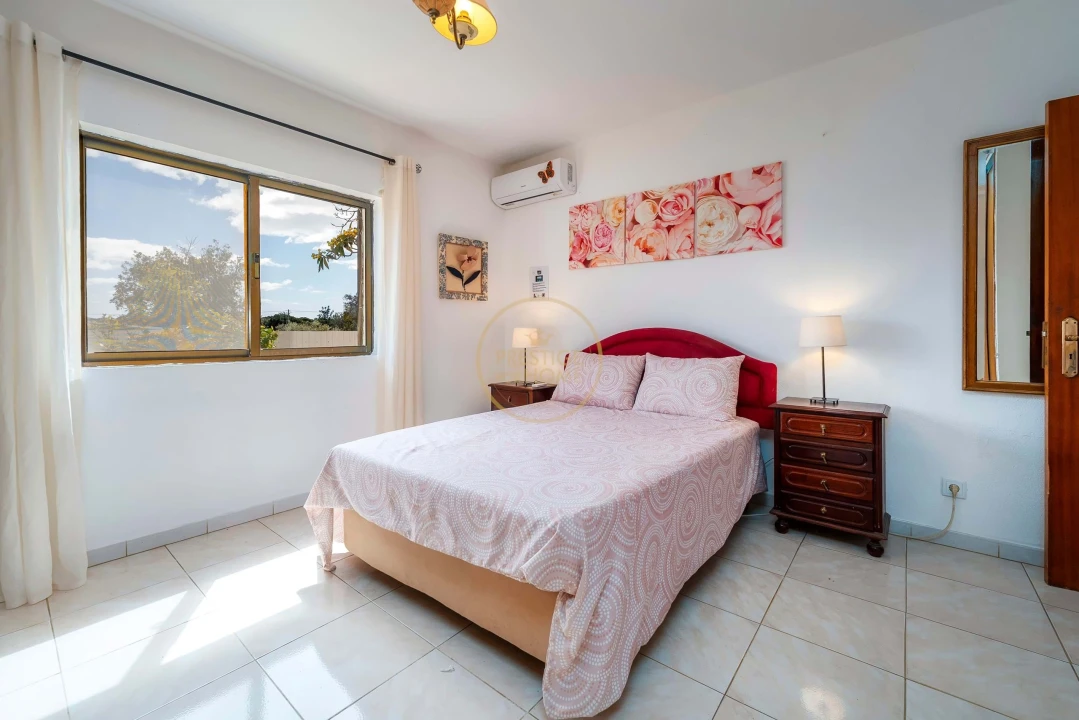 Moradia T4 para Arrendamento férias em Quarteira Foto 26