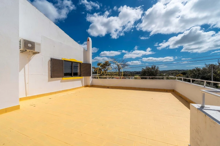 Moradia T4 para Arrendamento férias em Quarteira Foto 47