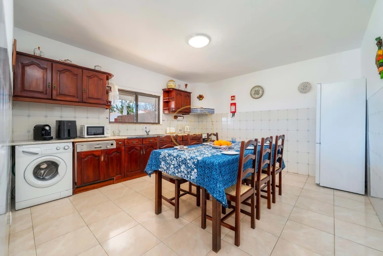 Moradia T4 para Arrendamento férias em Quarteira Foto 13