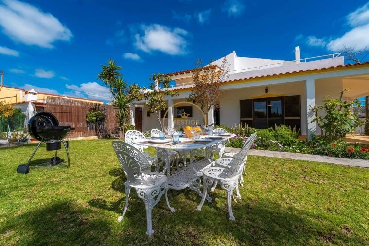 Moradia T4 para Arrendamento férias em Quarteira Foto 7