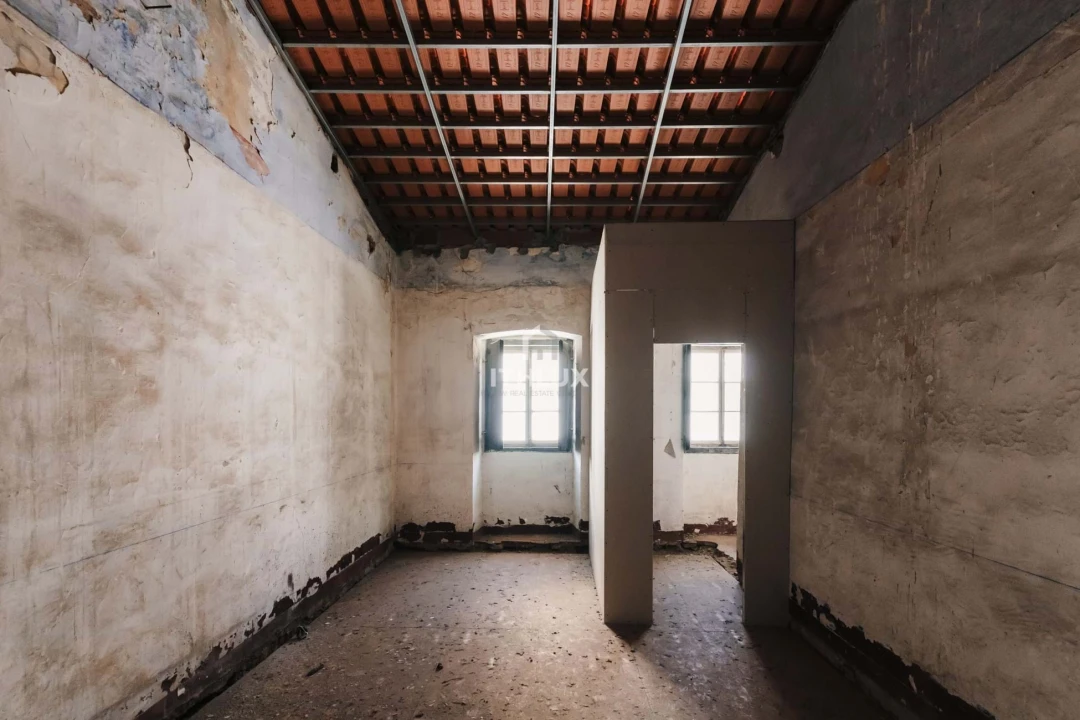 Prédio para Venda em Caia, São Pedro e Alcáçova Foto 17