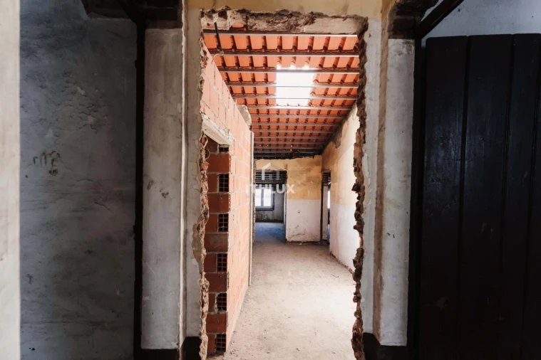 Prédio para Venda em Caia, São Pedro e Alcáçova Foto 15