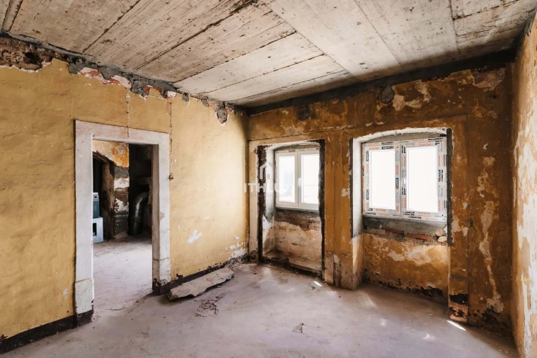 Prédio para Venda em Caia, São Pedro e Alcáçova Foto 9