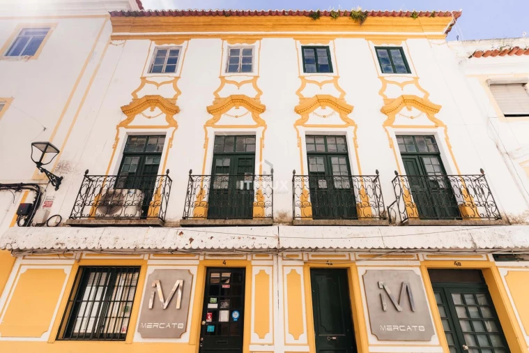 Prédio para Venda em Caia, São Pedro e Alcáçova