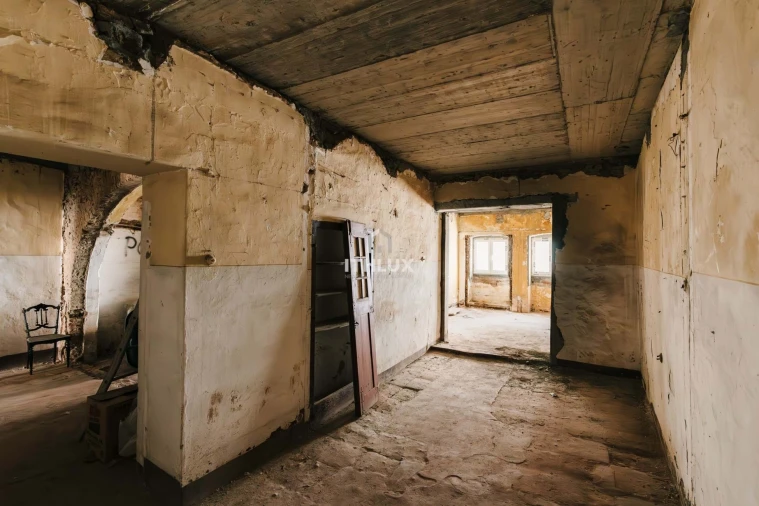 Prédio para Venda em Caia, São Pedro e Alcáçova Foto 8