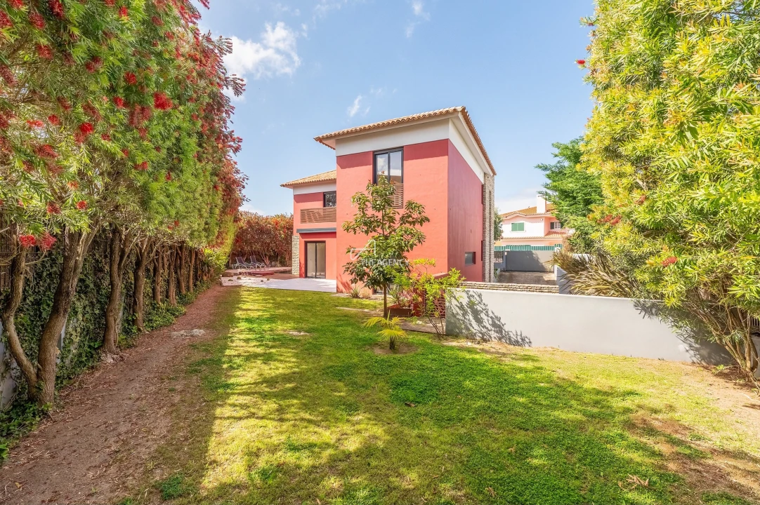 Moradia T4 para Venda em Cascais e Estoril Foto 33