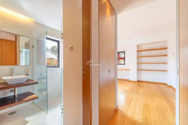 Moradia T4 para Venda em Cascais e Estoril Foto 16