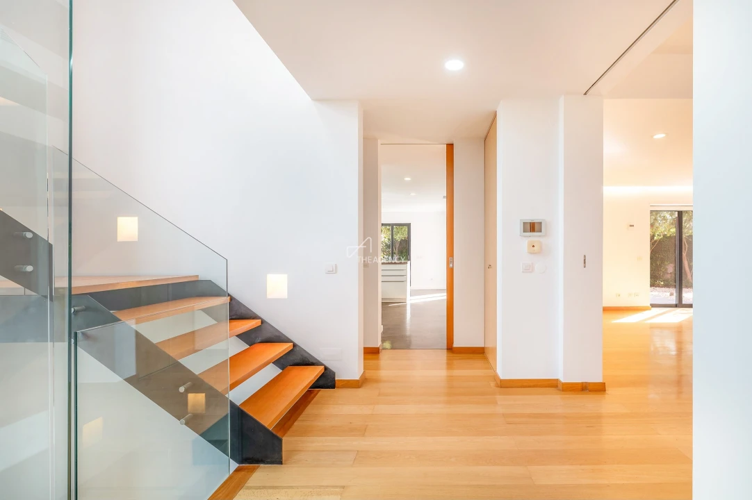 Moradia T4 para Venda em Cascais e Estoril Foto 3