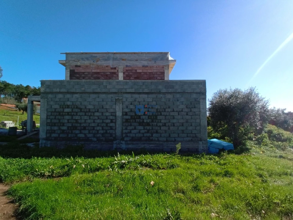 Moradia T5 para Venda em Seiça Foto 6