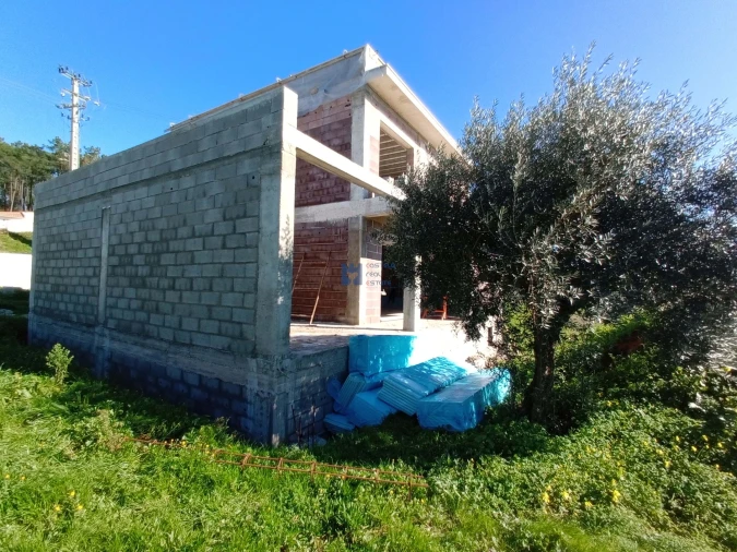 Moradia T5 para Venda em Seiça Foto 7