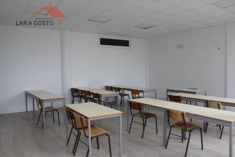 Loja para Venda em Macedo de Cavaleiros Foto 13