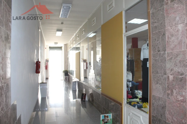 Loja para Venda em Macedo de Cavaleiros Foto 4