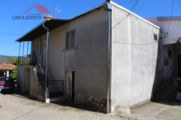 Moradia T2 para Venda em Espadanedo, Edroso, Murçós e Soutelo Mourisco Foto 3