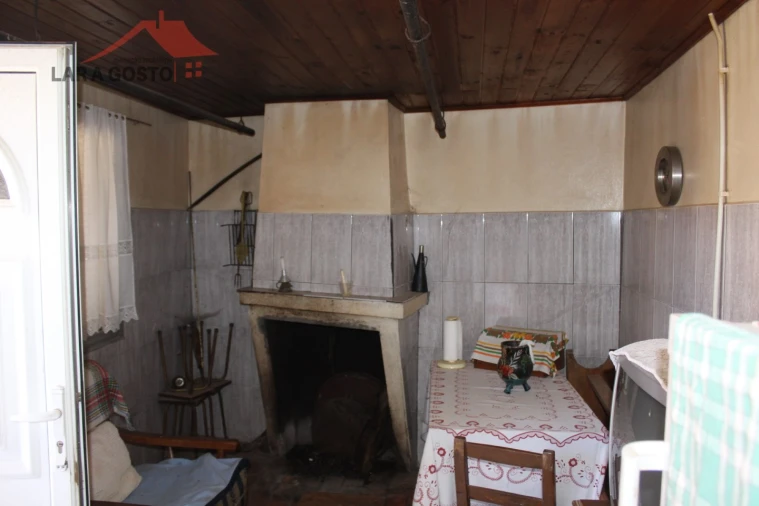 Moradia T2 para Venda em Espadanedo, Edroso, Murçós e Soutelo Mourisco Foto 5