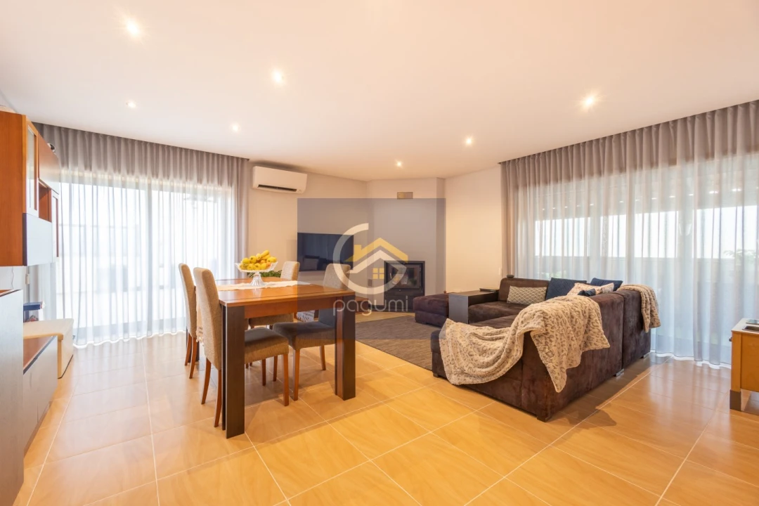 Moradia T3 para Venda em Lodares Foto 8